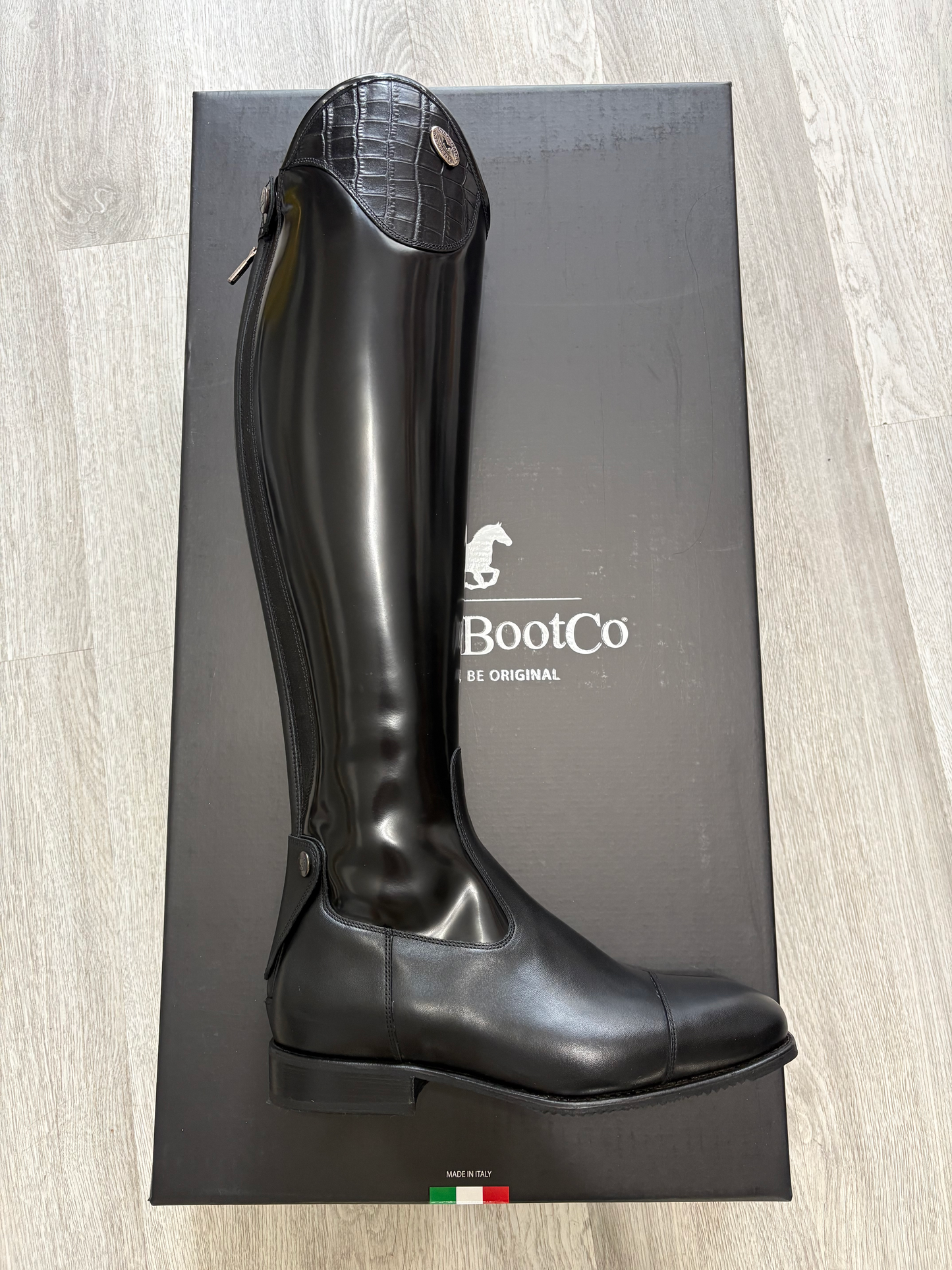 DeNiro Salento 01 - 40 - MAM - Brushed Black