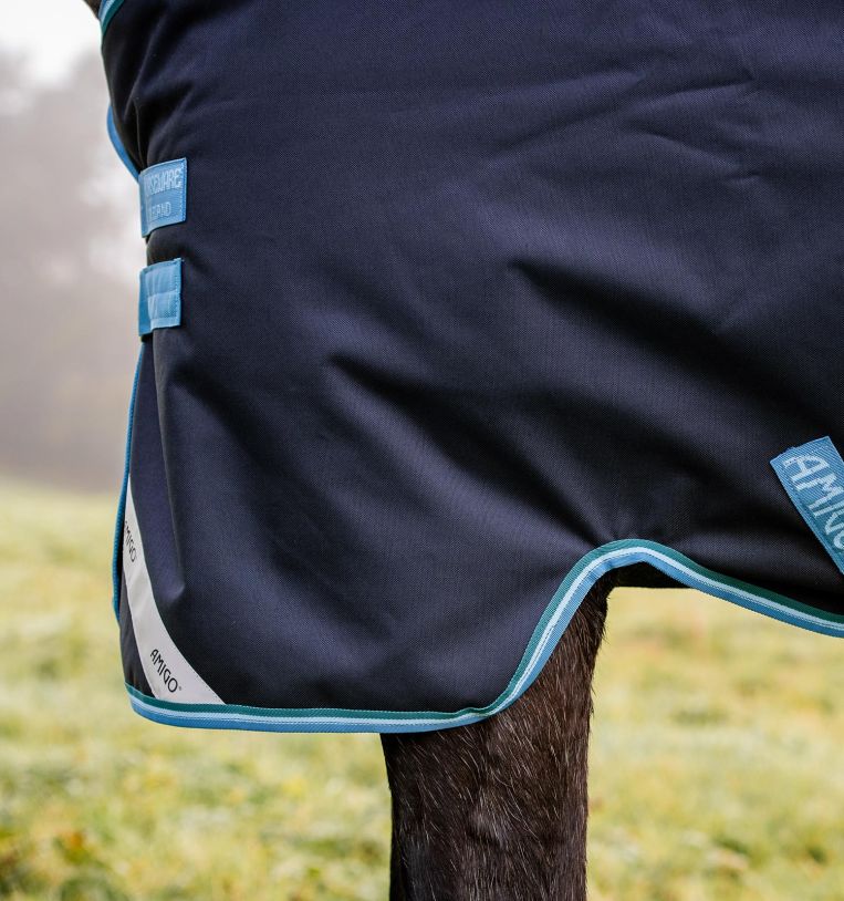 Horseware Amigo Bravo 12 Lite 100g turnout blanket