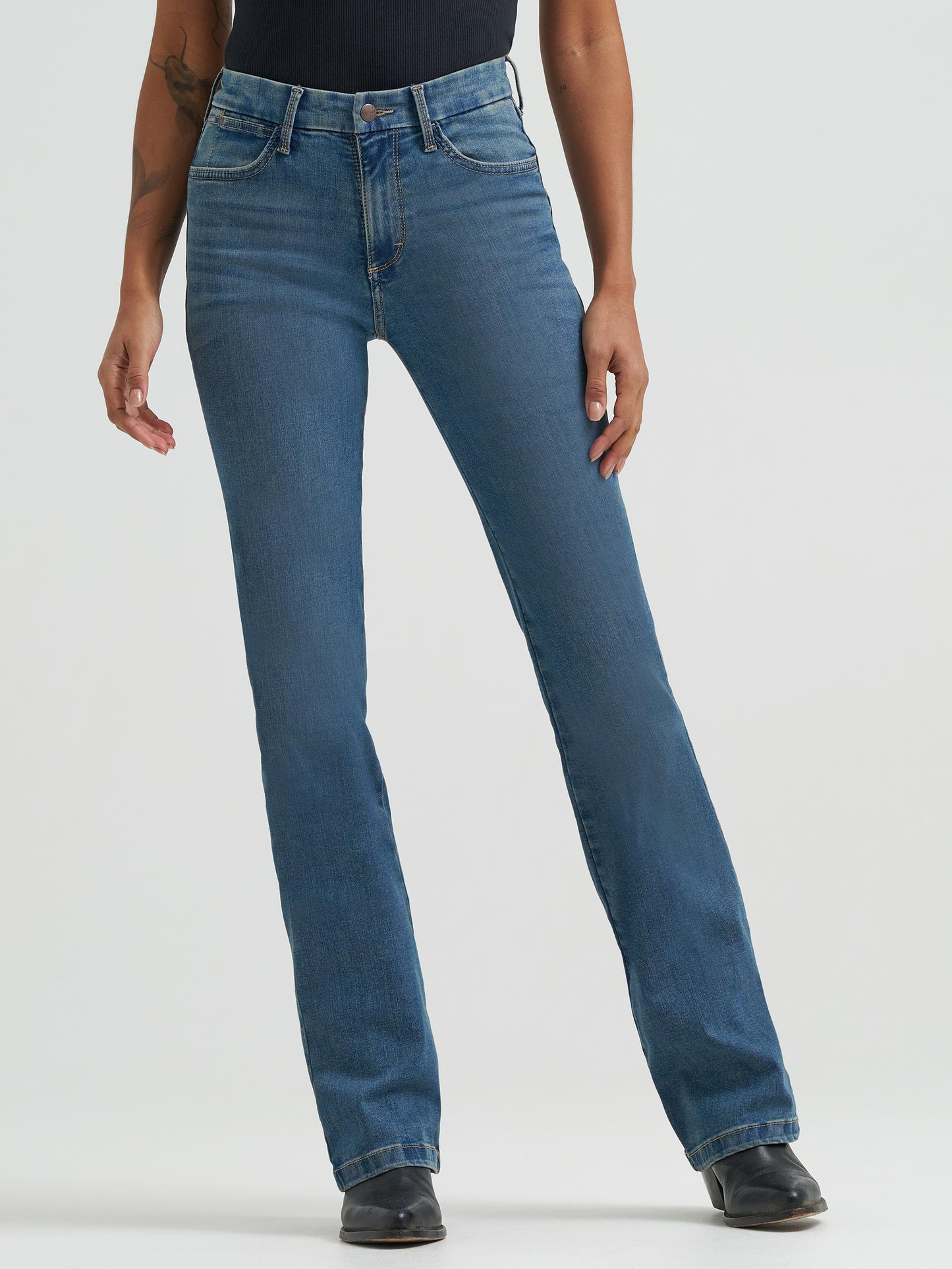 Wrangler Bespoke bootcut high rise jeans - Ada
