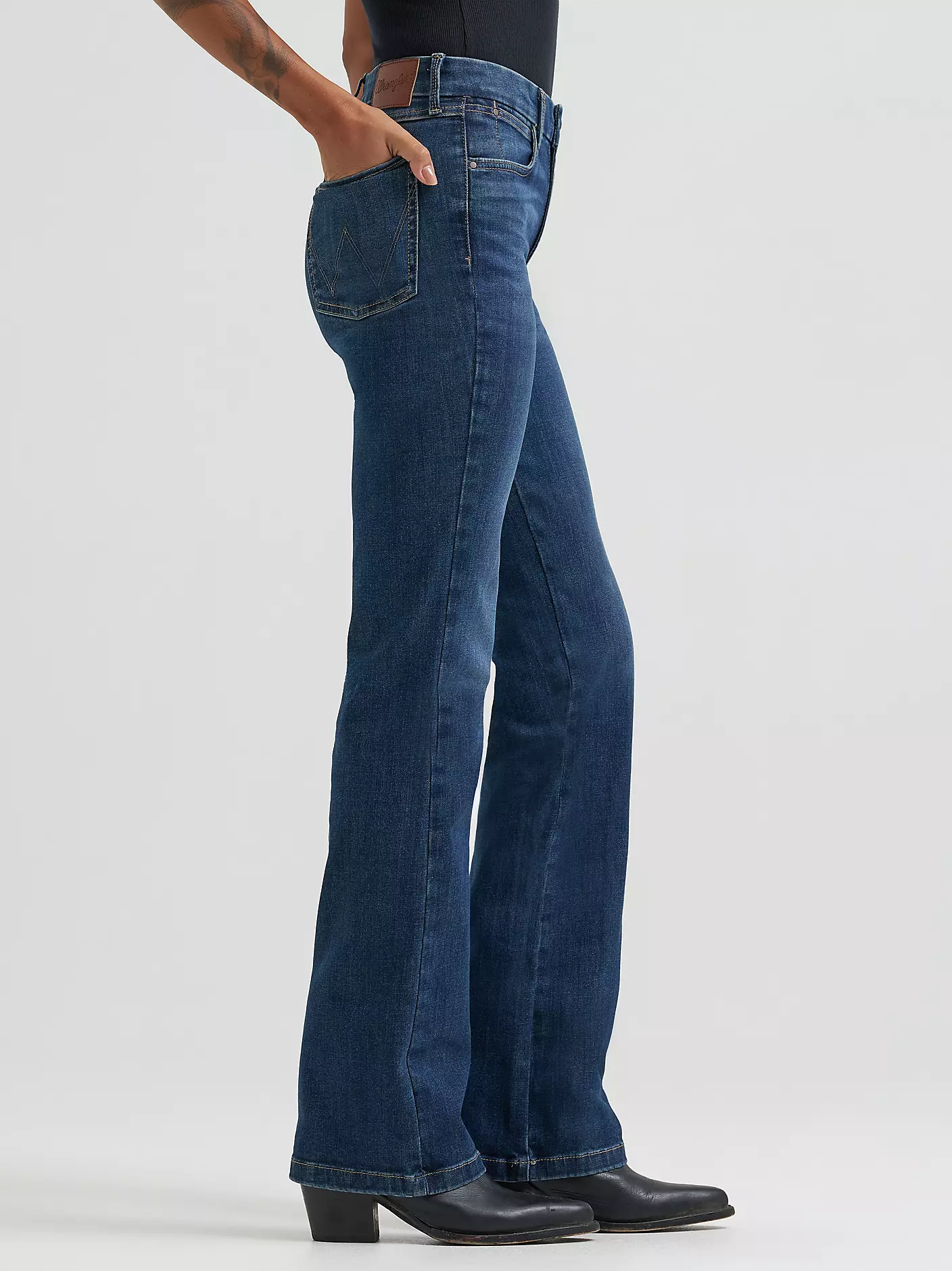 Wrangler Bespoke High Rise Bootcut Jean - Lacey