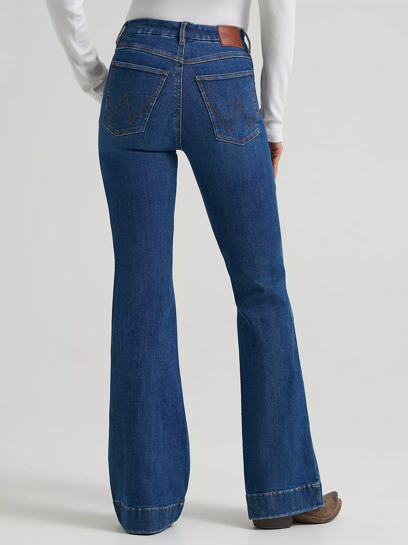 Wrangler Bespoke High Rise Trouser Jean - Reina
